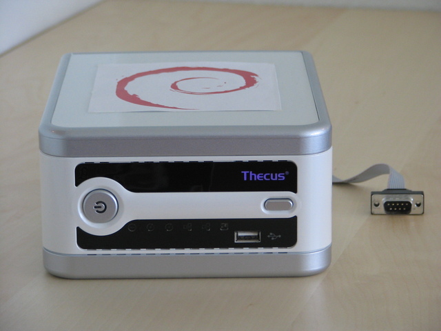 Thecus N2100 with serial connector and Debian logo