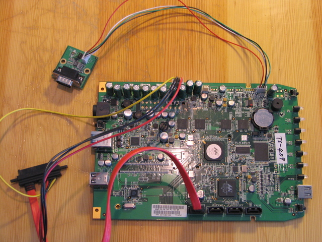 TS-409 mainboard with serial and SATA cable